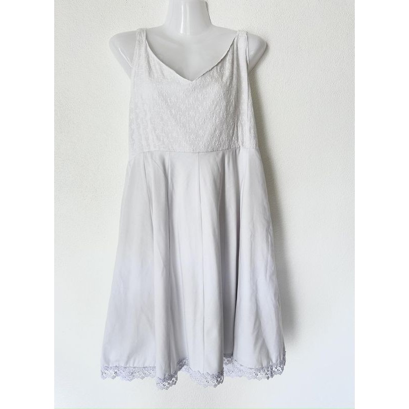 Robe brodée - Taille 46/48