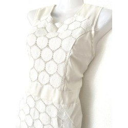 Robe blanche brodée